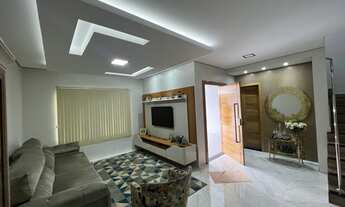 Imagem 5: Lindo Sobrado com 4 Suítes, com Banheira Hidromassagem Jacuzzi