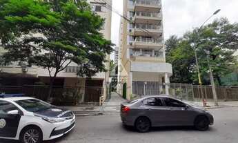 Imagem 2: Laranjeiras! Vaga de garagem, escriturada, demarcada, coberta, 24h. com guarita, 8m²