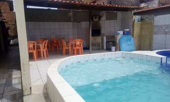 Imagem: Alugo casa com piscina e outra sem piscina