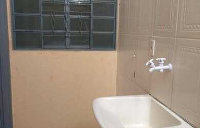 Imagem 2: Aluga se uma casa