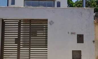 Imagem 3: Excelente Casa Geminada Duplex, Tres Quartos com uma Suite, Duas Vagas de Garagem