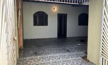 Imagem 2: Aluga se ou vendo casa no céu azul próximo a igreja católica