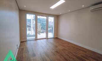 Imagem 2: Linda casa com piscina, no Bairro Jardim Blumenau!