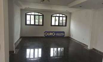 Imagem: Sobrado com 2 dormitórios e 3 vagas