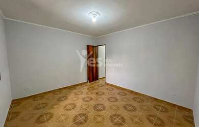 Imagem 2: Cód.: 13719 - Casa com 04 dormitórios e aceita Pet com 02 vagas de garagem. Vila Linda, Sa