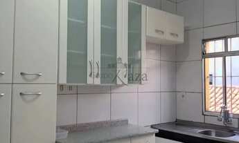 Imagem 2: Oportunidade - Casa Sobreloja - Bosque dos Eucaliptos - 4 Dormitórios - 90m²