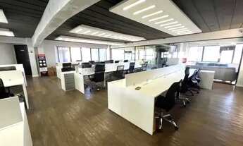 Imagem 2: Conjunto comercial com, 220 m² , 4 vagas de garagem, 4 banheiros no bairro da Berrini- São