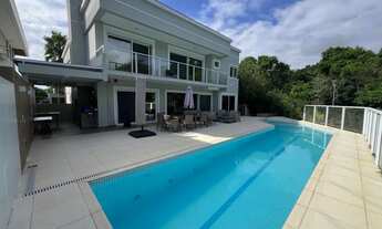 Imagem 2: Casa para aluguel e venda possui 1000 metros quadrados com 6 quartos.