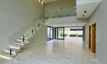 Imagem 4: Sobrado de Alto Padrão com 5 Suítes e Área de Lazer Portal do Sol Green