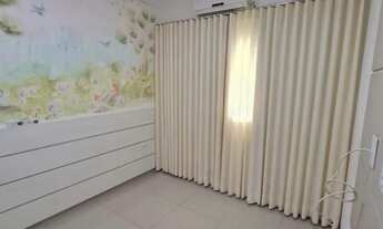 Imagem 5: Ainda disponível : 4 suítes todos com ar (6 banheiros) a casa toda com armários