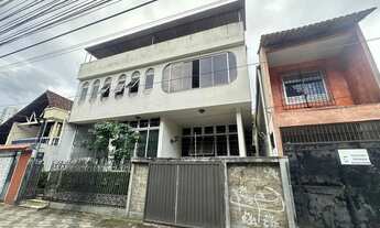 Imagem 4: CASA NA CONSELHEIRO Em frente a igreja dos capuchinhos