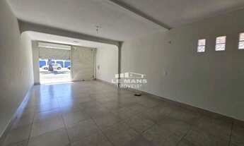 Imagem: 2 salões comerciais e uma edícula a venda