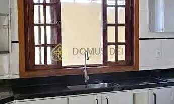 Imagem 5: Casa de 03 quartos sendo 01 suíte à venda em condomínio fechado com piscina e churrasqueir