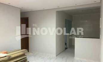 Imagem 6: Oportunidade Única: Apartamento Espaçoso com Vaga Coberta e Área de Serviço