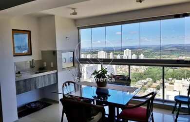 Imagem 4: Apartamento à venda no Edifício Poty Lazarotto contendo 3 dormitórios sendo 1 suíte