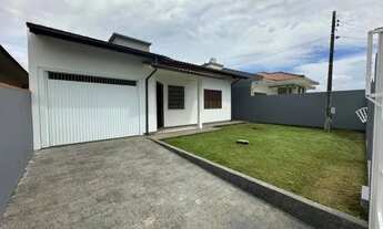 Imagem: Casa de 2 Quartos no centro de Palhoça