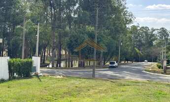 Imagem 8: Terreno com frente ao lago no Ninho Verde 1, lote único