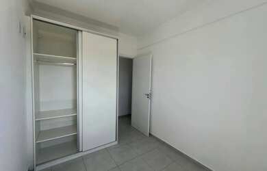 Imagem 5: Apartamento de 49m² com Varanda e Vista