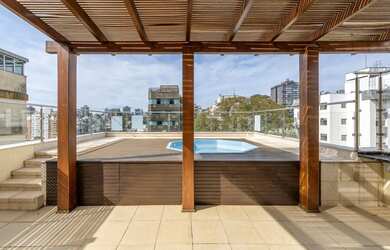 Imagem 2: Cobertura Reformada no Bairro Mont Serrat!