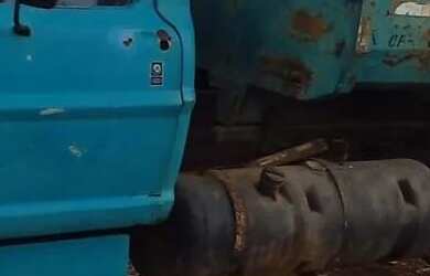 Imagem: Ford f600 basculante