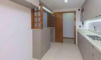 Imagem 4: Apartamento para alugar em Petrópolis com 3 dormitórios e 120 m² de área útil