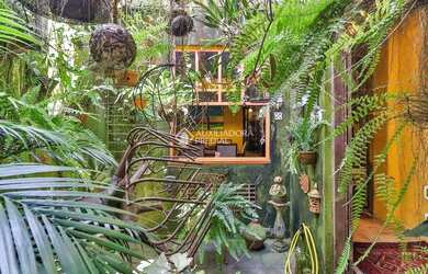 Imagem 3: Casa diferenciada, feita para pessoas exigentes. Um verdadeiro refúgio urbano no Centro Hi