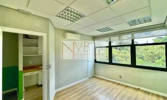 Imagem 5: Sala comercial com 53,19m², 3 ambientes + copa e wc e 1 vaga