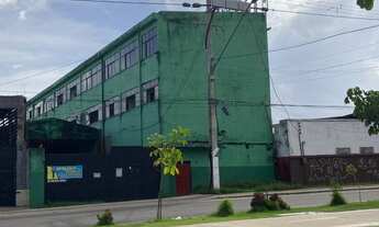 Imagem: Galpão com Porto na Bernardo Sayão