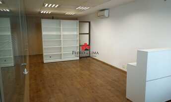 Imagem 3: Prédio comercial no Tatuapé