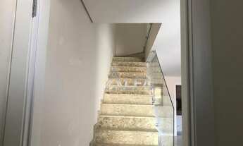 Imagem 3: Sobrado a 250 metros do mar no centro de Balneário Piçarras