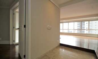 Imagem 2: APARTAMENTO com 4 dormitórios à venda com 418.16m² por R$ 1.600.000,00 no bairro Água Verd