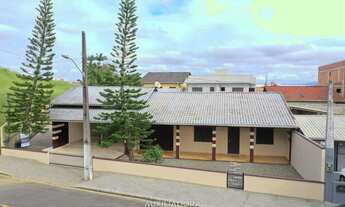 Imagem: Ótima casa no Centro de Barra Velha