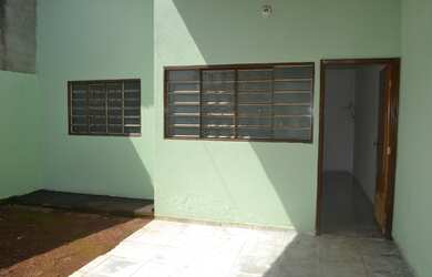 Imagem 3: Casa para aluguel possui 83 metros quadrados com 3 quartos em Bairro Santa Rita - Goiânia