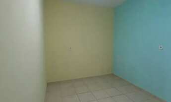 Imagem 6: Casa com 01 dormitório, cozinha americana, banheiro e área de serviço - sem vaga de garage