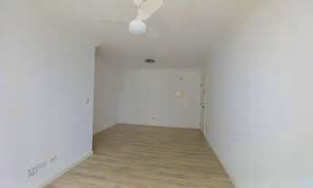 Imagem 4: Apartamento com 65m², armários nos quartos e cozinha. Condomínio fechado com lazer complet