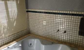 Imagem 4: Casa de condomínio sobrado para venda possui 378 metros quadrados com 4 quartos