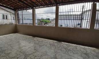 Imagem 2: Aluga-se imóvel para empresa - Atrás da Motopema