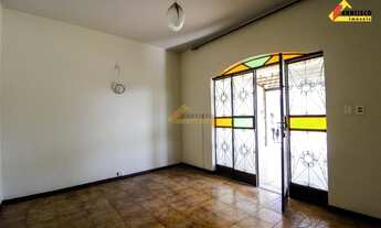 Imagem 2: Casa para aluguel, 3 quartos, 1 suíte, 1 vaga, Bom Pastor - Divinópolis/MG