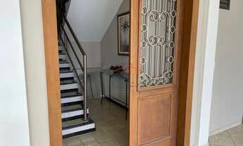 Imagem 6: Apartamento com 4 dormitórios para alugar por R$ 2.800,01/mês - Glória - Macaé/RJ