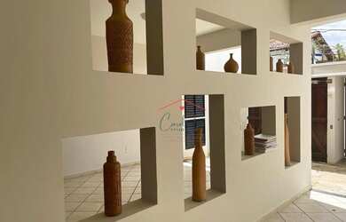 Imagem 5: Apartamento com 4 dormitórios para alugar por R$ 2.800,01/mês - Glória - Macaé/RJ