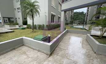 Imagem: Praia da Enseada, condomínio com infraestrutura