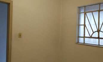 Imagem 7: Casa de dois DTS com uma garagem coberta para locação na Rua Paulo Orozimbo