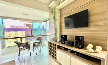 Imagem 2: Apartamento com sacada de frente em Capão da Canoa, a duas quadras do mar e com sacada