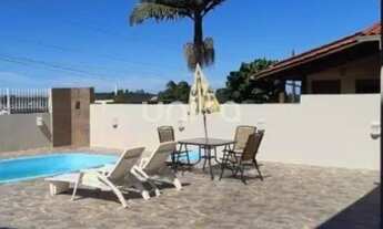 Imagem 3: Casa para venda possui 172 metros quadrados com 4 quartos - Araranguá - SC