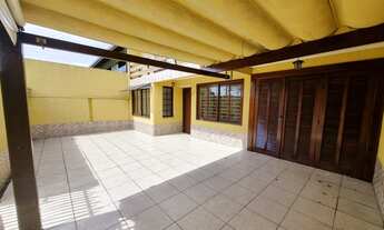 Imagem 2: Sobrado para aluguel com 180 metros quadrados com 3 quartos em Orleans - Curitiba - PR