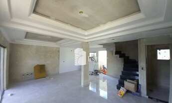 Imagem 7: Sobrado com 03 quartos(01 Suite) e 01 Vaga, no Xaxim, Curitiba