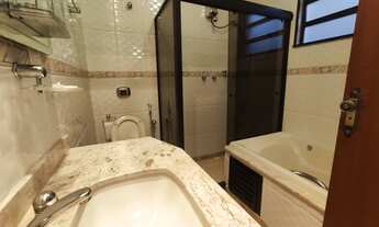 Imagem 7: Casa para venda possui 240 metros quadrados com 3 quartos em São Mateus - Juiz de Fora - M