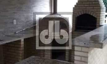 Imagem 4: JBRB501934 - Cobertura linear situado na GLEBA (A) do Recreio dos Bandeirantes. Prédio com