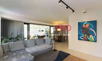 Imagem 6: Seu Novo Lar no Alto da Lapa: Conforto e Vista Deslumbrante Esperam por Você