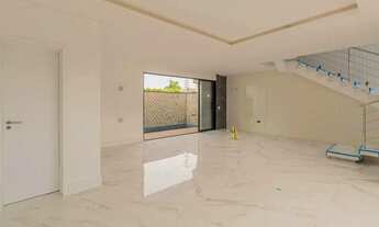 Imagem 5: Sobrado Geminado com 3 suíte(s) à venda no bairro SAGUACU em JOINVILLE, por R$ 1.490.000.0